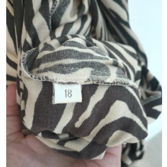 elana by TANNER Silk Brown Tan Zebra Print Wrap LS Blouse Large 18 - Picture 6 of 7